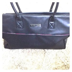 Deluxe 2017 edition Mary Kay bag